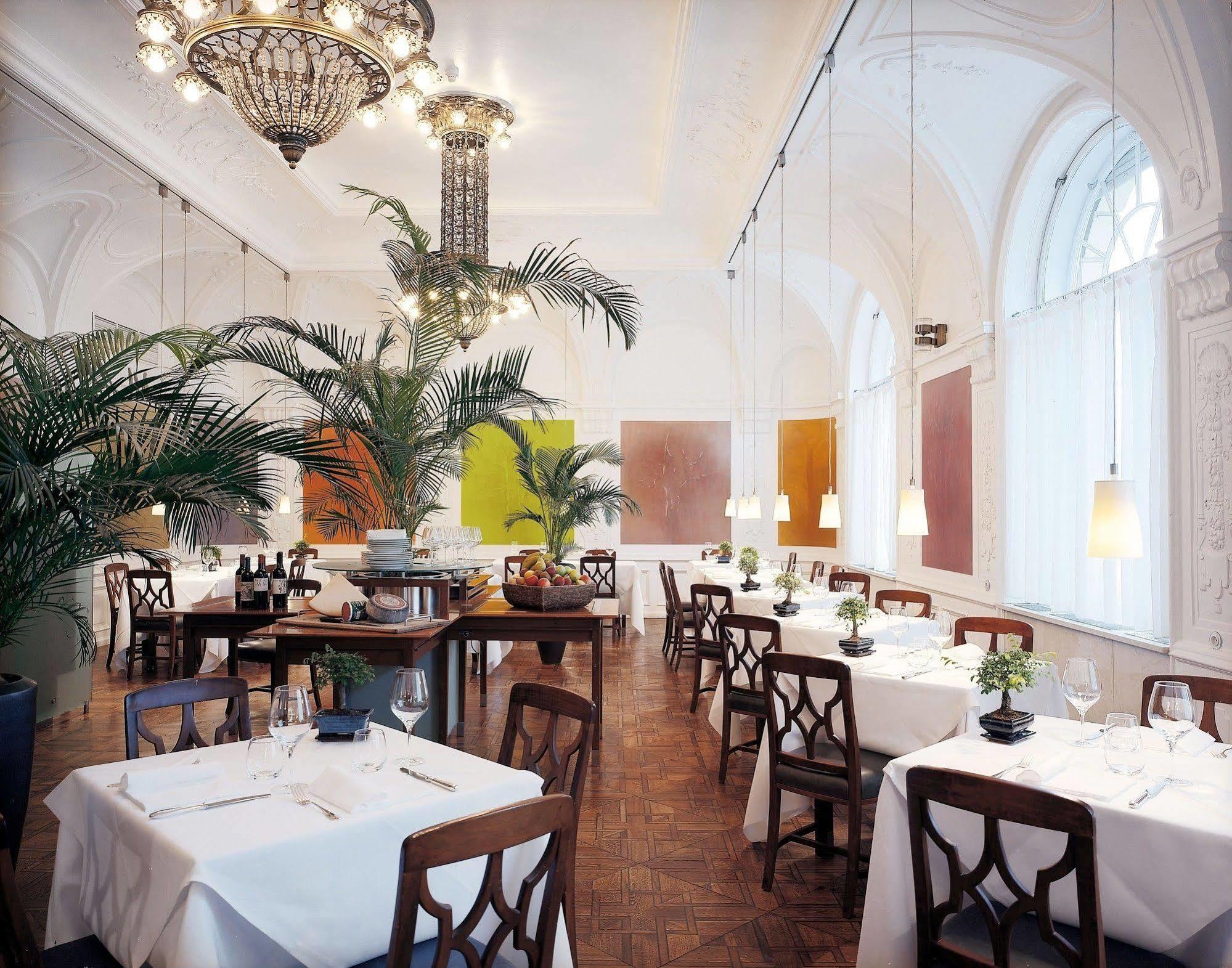 Hotel Greif, A Member Of Design Hotels Bolzano Dış mekan fotoğraf